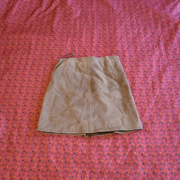 K.C Parker Leather Skirt Size 5. 100% Leather - Picture 2 of 7